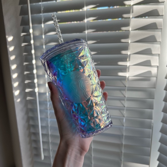 Starbucks Limited Edition Prism Cold Cup NWT - Picture 9 of 10